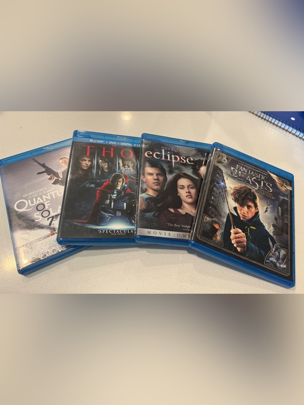 Blu-ray Movie Bundle of 4 - Twilight (eclipse), Fantastic Beasts, Thor, 007 Quan